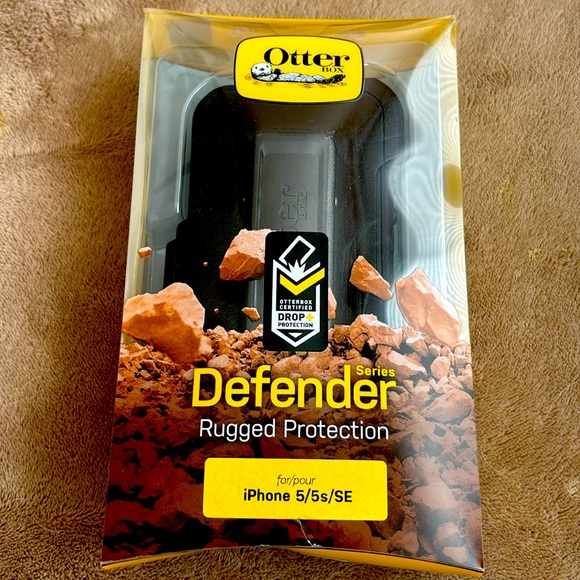Otterbox Defender iPhone Case - Picture 1 of 6